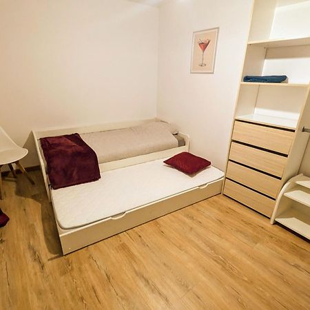Appart Cosy 2 Ch Avec Terrasse Prive & Bbq Charmes  Exterior foto